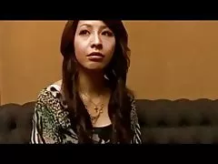 Celebrity wraig yn dod yn gaeth i ifanc llu ...