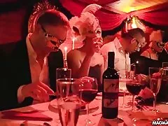 Magma ffilm fetish swinger parti